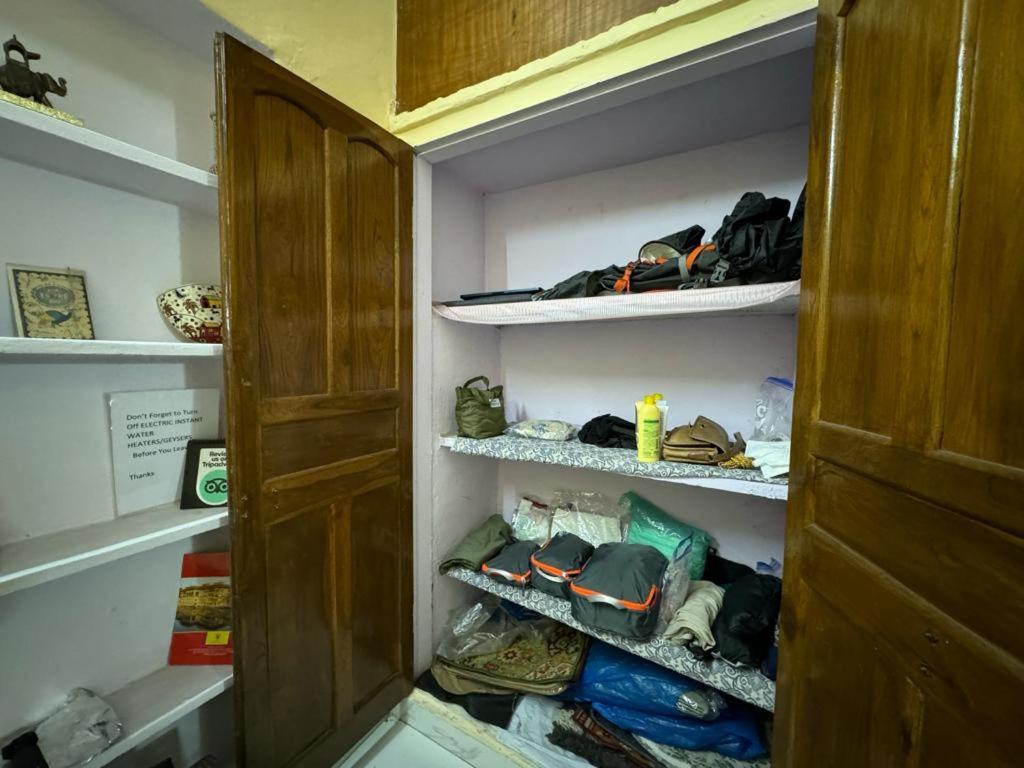 Nadya Homestay For Female & Family Jaipur Exteriör bild