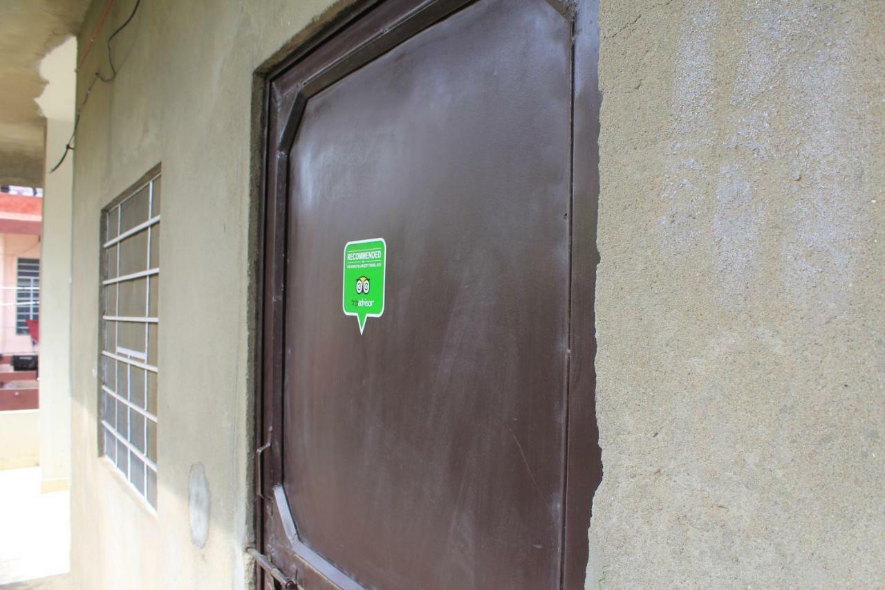 Nadya Homestay For Female & Family Jaipur Exteriör bild