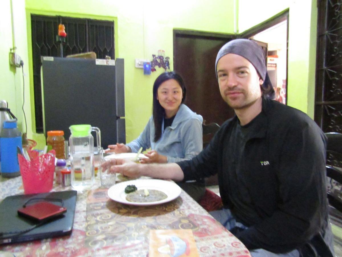 Nadya Homestay For Female & Family Jaipur Exteriör bild